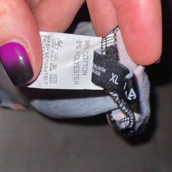 💙 3 Shirt Bundle - Size L/XL Baby Tee’s / Cropped - Picture 3 of 13